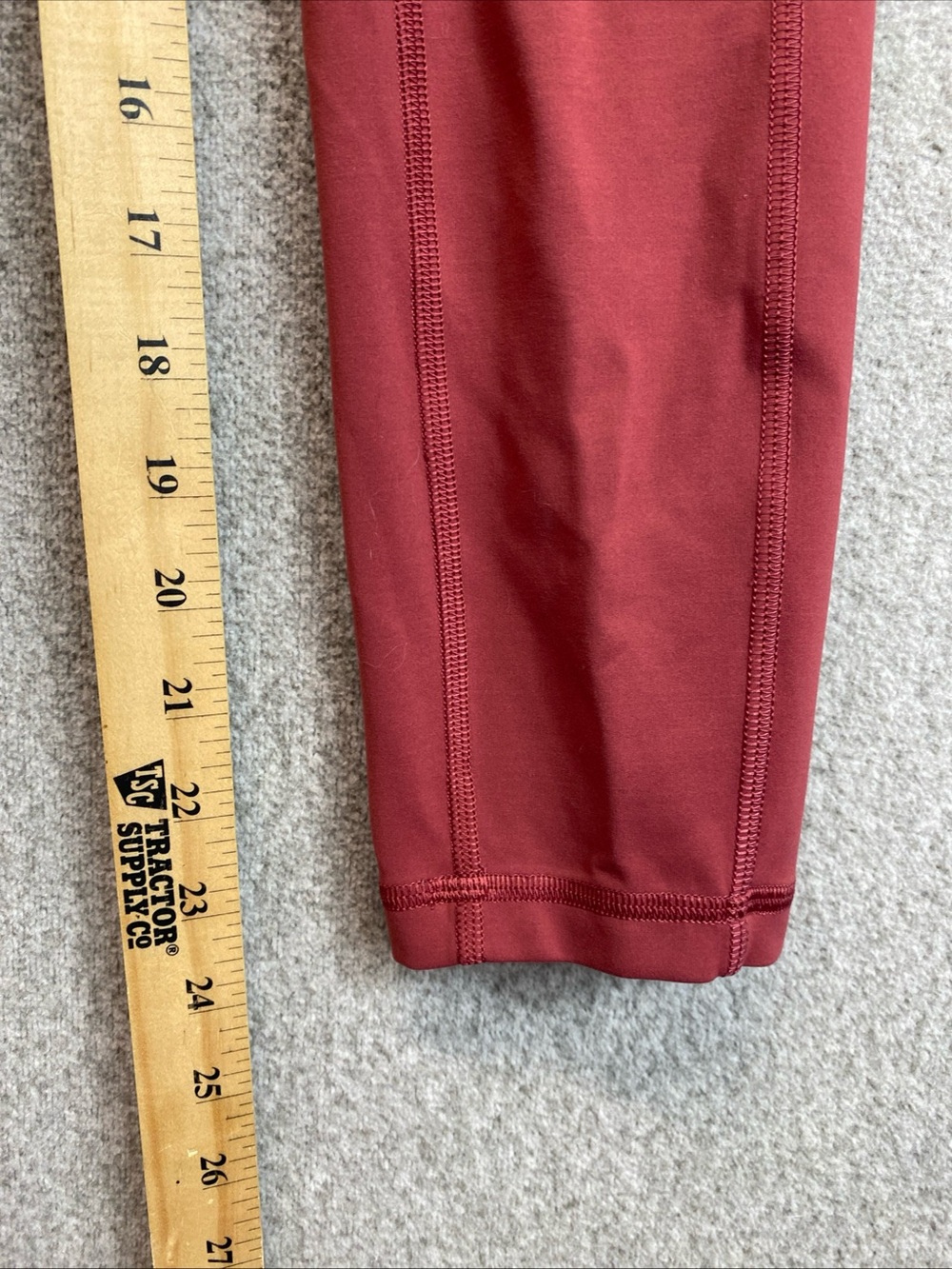 Lululemon Invigorate High Rise Tights Leggings Size 4 Chianti Tiny Flaw Cropped - Picture 6 of 12